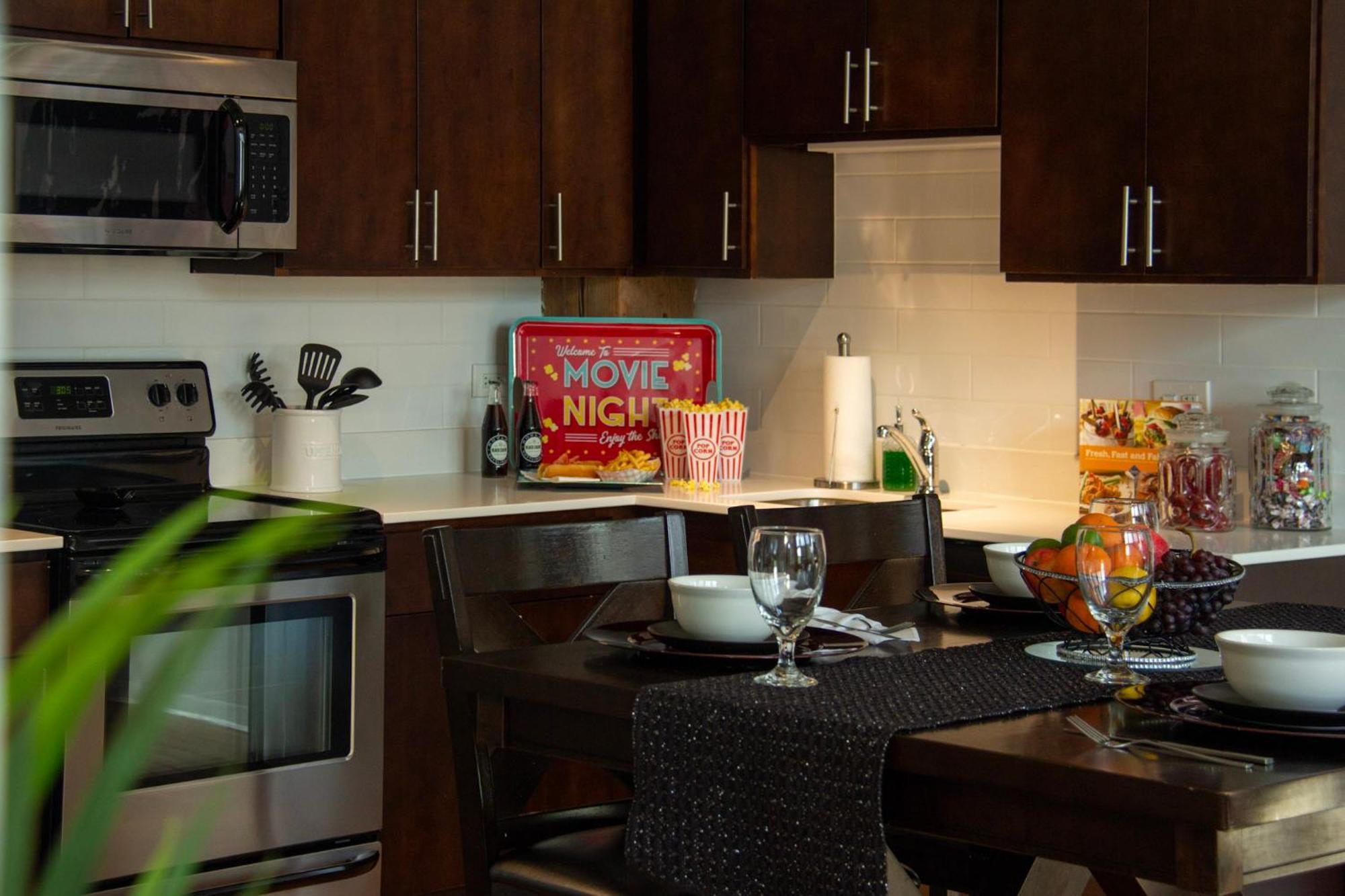 Luxery Stay Chicago - Themed Units! Close To Downtown, Mccormick Place & Wintrust Arena Eksteriør bilde